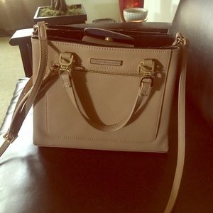 Tommy Hilfiger bag